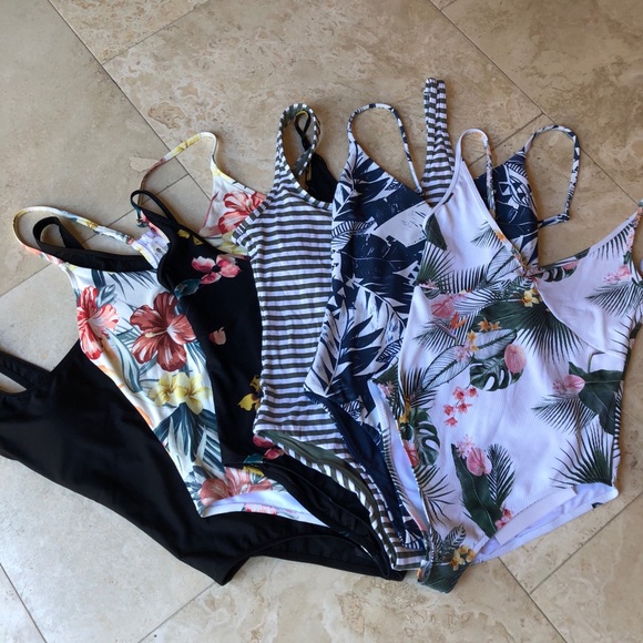 Rip Curl Anini Beach Cheeky Floral Swimsuit NWT Women’s Size Small - Picture 9 of 12